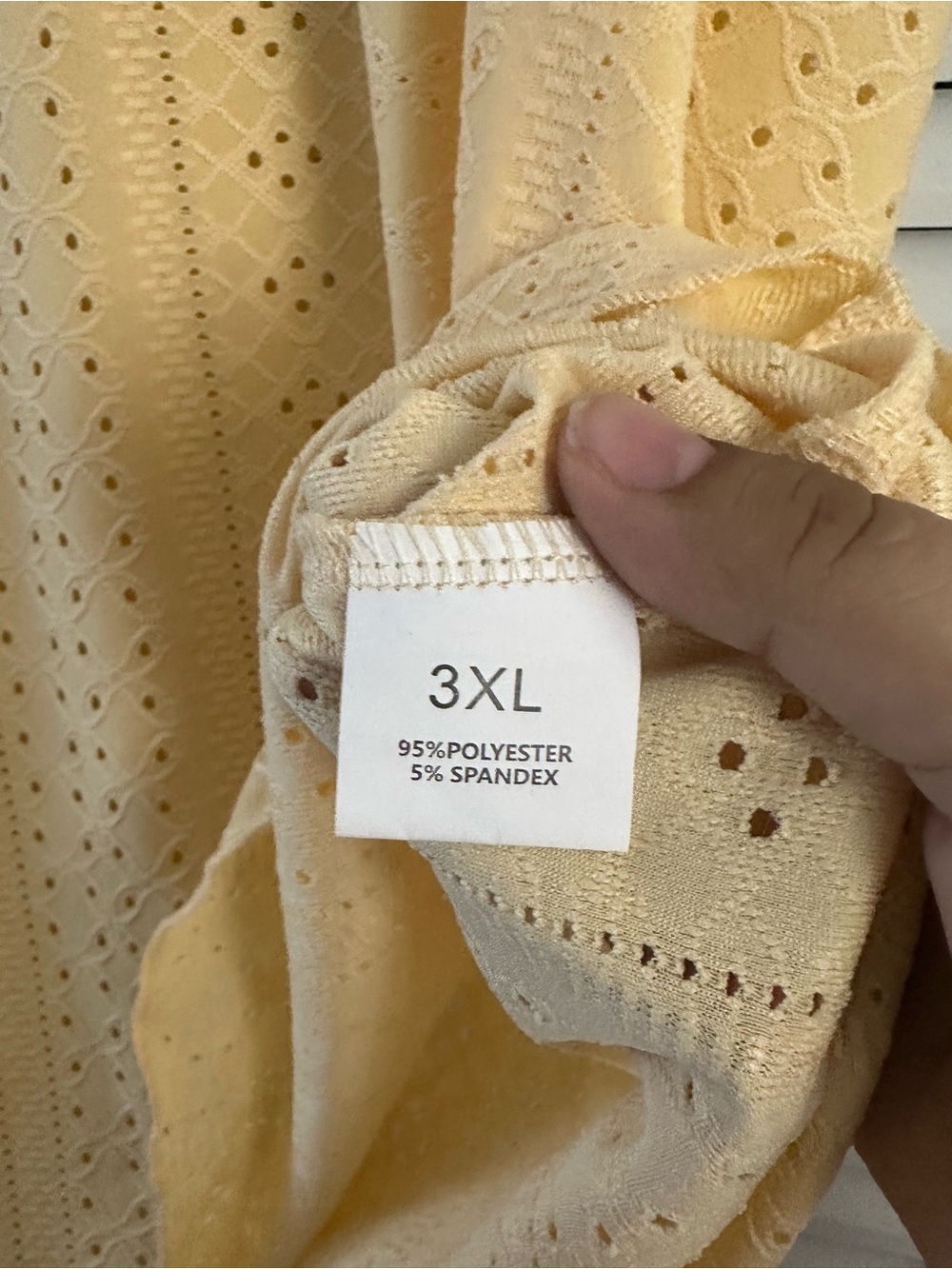 Yellow Sleeveless Eyelet Top Size 3XL - Picture 5 of 6